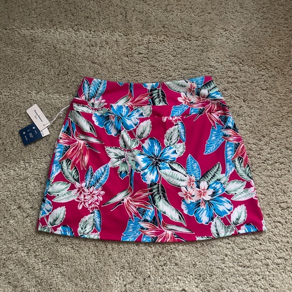 NWT Tommy Bahama Active Magenta Flora Golf Skort sz Small (227 & 245) - Picture 10 of 16